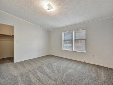 Offering $5,000 towards buyers closing cost! Perfectly located - photo 22
