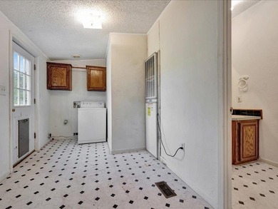 Offering $5,000 towards buyers closing cost! Perfectly located - photo 24