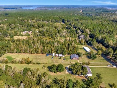 Offering $5,000 towards buyers closing cost! Perfectly located - photo 29