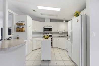 PRICED TO SELL!! MOTIVATED SELLER!! 2 bedroom, 2 bath home - photo 9