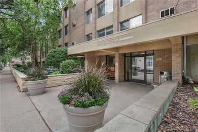 Lake of the Isles Condo Sale Pending in Minneapolis Minnesota