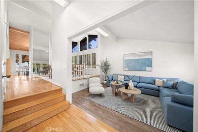 Spectacular custom built home, located in the Rancho Palos - photo 4