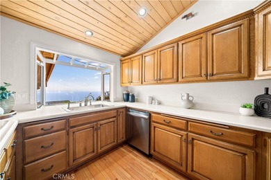 Spectacular custom built home, located in the Rancho Palos - photo 9