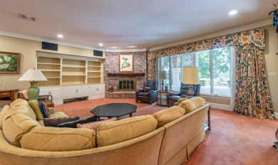 Vegas Lakehouse - photo 4