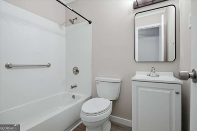 Beautifully renovated, 4 sided brick ranch on nearly 1/2 acre - photo 11