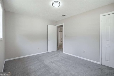 Beautifully renovated, 4 sided brick ranch on nearly 1/2 acre - photo 13
