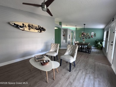Tropical paradise in the heart of highly sought after - photo 13