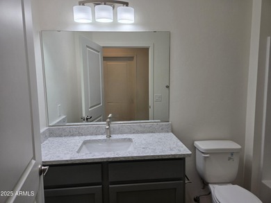 Beautiful perimeter lot, upgraded 42'' cabinets, quartz