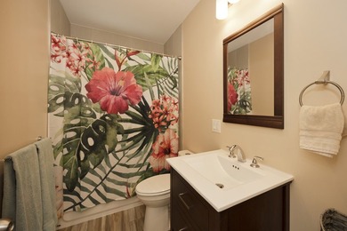 Located on a quiet street near the ocean in the sunbelt of - photo 15
