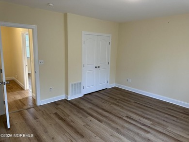 Fabulous 2 family home on nearly 1/2 acre in Toms River w/ owner - photo 16