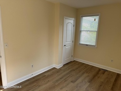 Fabulous 2 family home on nearly 1/2 acre in Toms River w/ owner - photo 18