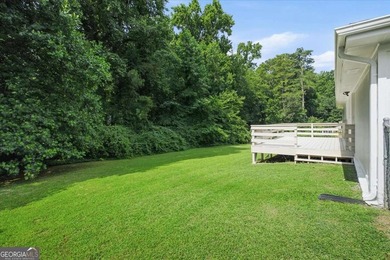 Beautifully renovated, 4 sided brick ranch on nearly 1/2 acre - photo 21