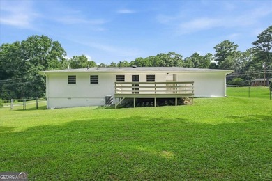 Beautifully renovated, 4 sided brick ranch on nearly 1/2 acre - photo 22