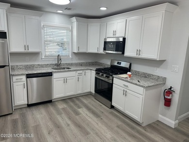 Fabulous 2 family home on nearly 1/2 acre in Toms River w/ owner - photo 22
