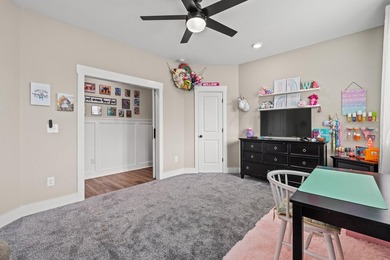 Set behind the gates of Cypress River Plantation, this modern - photo 24