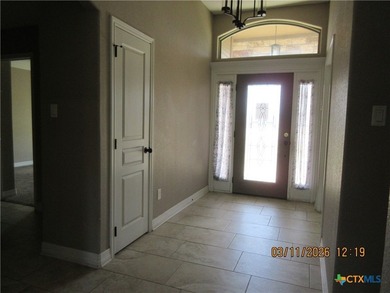 Priced to sell. Don't let this one get away. Beautiful home - photo 3