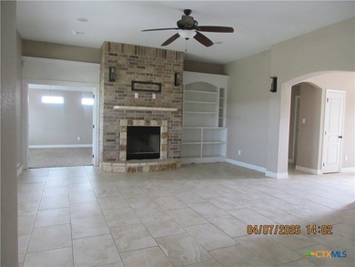 Priced to sell. Don't let this one get away. Beautiful home - photo 4