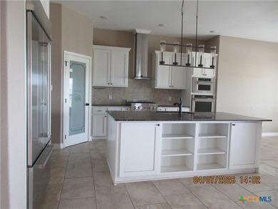 Priced to sell. Don't let this one get away. Beautiful home - photo 7
