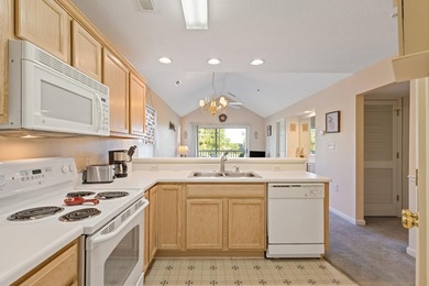 Introducing this fully furnished, top-floor end unit 2-bedroom - photo 8