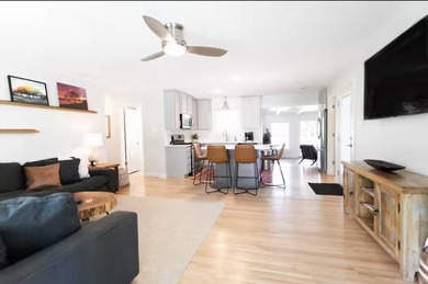 Beautifully remodeled home (2021) with Arkansas River views - photo 7