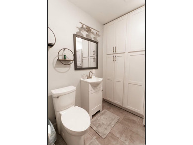 Beautifully remodeled home (2021) with Arkansas River views - photo 9