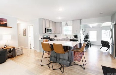 Beautifully remodeled home (2021) with Arkansas River views - photo 10