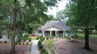 Charming Lowcountry cottage in the heart of Melrose offering 2 - photo 2