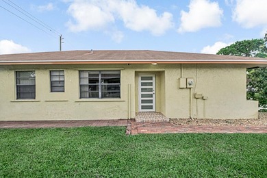 Rare 3-Bedroom Find with Ultra-Low HOA! This single-story villa - photo 2