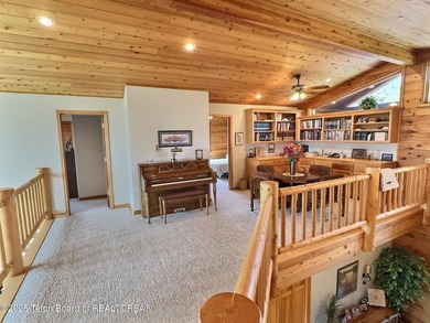 Welcome to this private mountain sanctuary, an extraordinary - photo 31