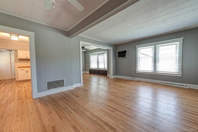 Welcome to this charming Colonial that offers the perfect blend - photo 5