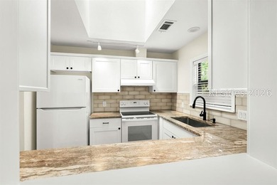 Beautifully remodeled & meticulously maintained 4-bed 3-bath - photo 7