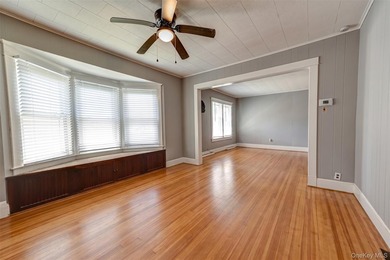 Welcome to this charming Colonial that offers the perfect blend - photo 7