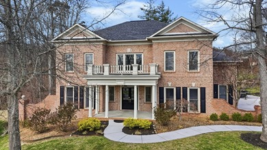 Centrally located in the heart of Morristown, this picturesque - photo 3