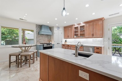 Experience the ease of the Sea Pines lifestyle in this - photo 4