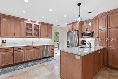 Experience the ease of the Sea Pines lifestyle in this - photo 5