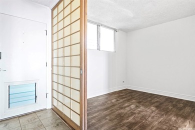 LOCATION LOCATION LOCATION! Welcome to 1676 Ala Moana Blvd #906 - photo 8