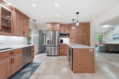 Experience the ease of the Sea Pines lifestyle in this - photo 10