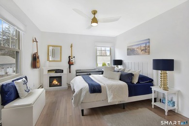 Discover the perfect blend of comfort, style, and convenience in - photo 17