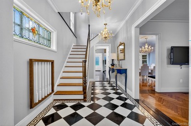 Stunning luxury one-family home in the heart of Flushing! - photo 4