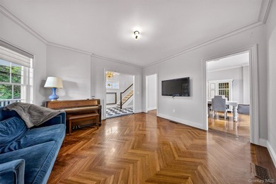 Stunning luxury one-family home in the heart of Flushing! - photo 5