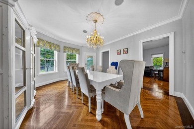 Stunning luxury one-family home in the heart of Flushing! - photo 7