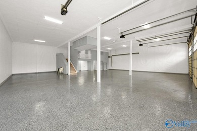 This must-see water property with 4 levels is waiting for you. 5 - photo 27