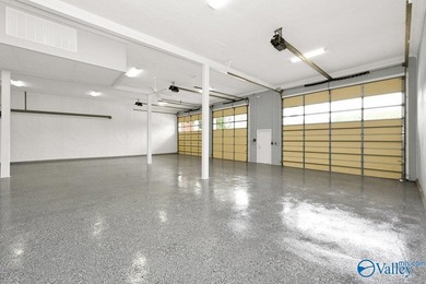 This must-see water property with 4 levels is waiting for you. 5 - photo 28