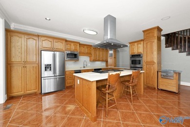 This must-see water property with 4 levels is waiting for you. 5 - photo 42