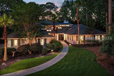 Exceptional value on superbly maintained residence with spacious - photo 6