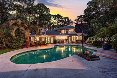 Exceptional value on superbly maintained residence with spacious - photo 7