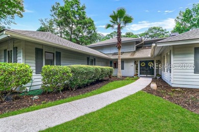 Exceptional value on superbly maintained residence with spacious - photo 9