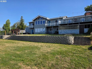 Columbia River - Wasco County Home For Sale in The Dalles Oregon