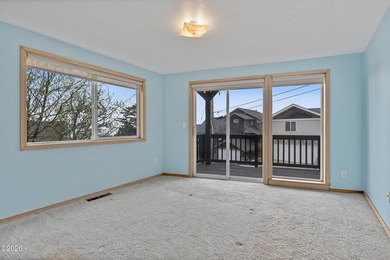 Ocean view, beach access, and coastal flexibility just across - photo 18