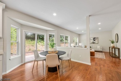 Introducing a very special luxury property where everything is - photo 17